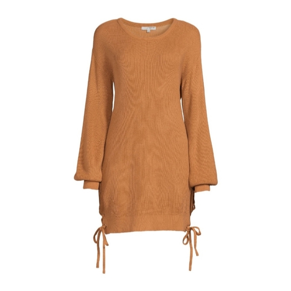LOVETREND Dresses & Skirts - LOVETREND NEW YORK LACE UP SWEATER DRESS. 🙍‍♀️💚